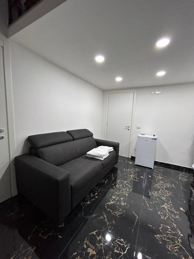 Giovanni Luxury Suites ナポリ エクステリア 写真