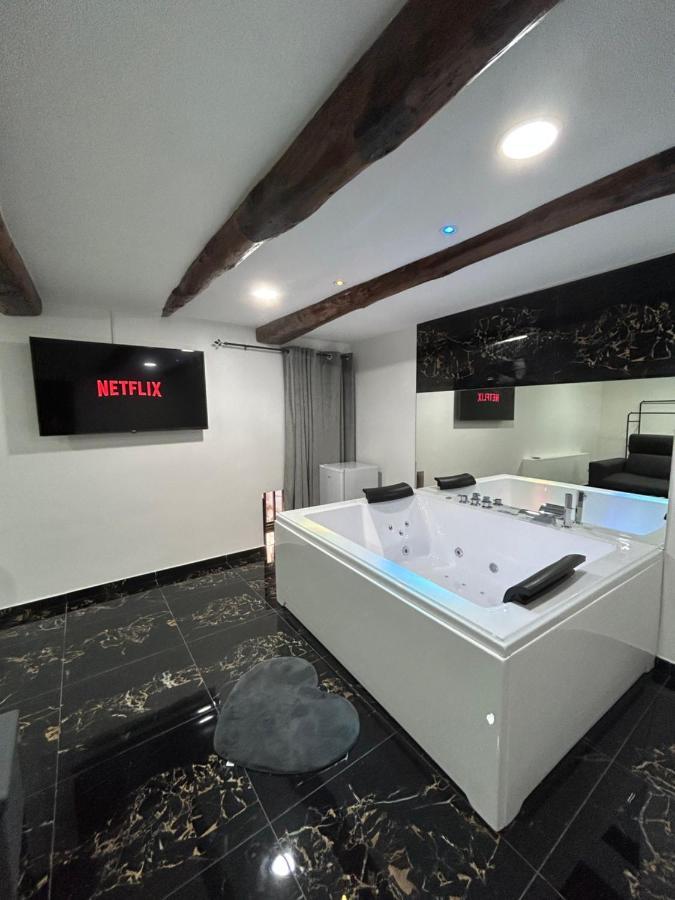 Giovanni Luxury Suites ナポリ エクステリア 写真