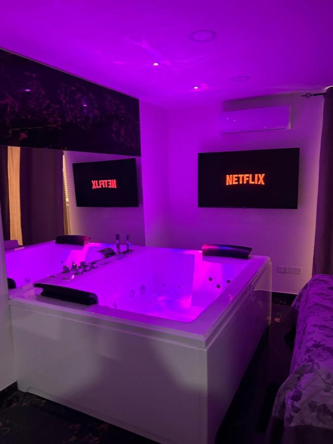 Giovanni Luxury Suites ナポリ エクステリア 写真