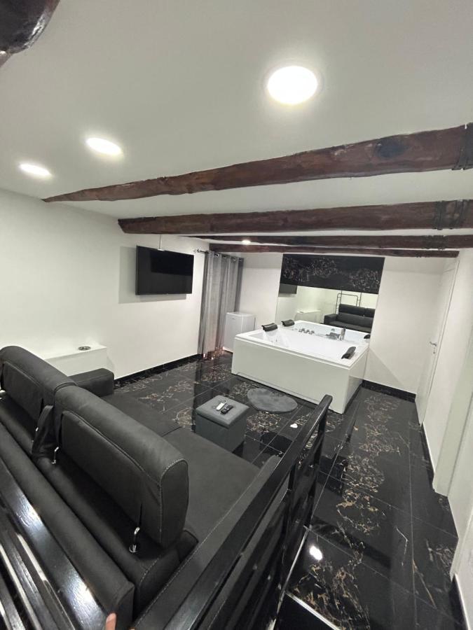 Giovanni Luxury Suites ナポリ エクステリア 写真