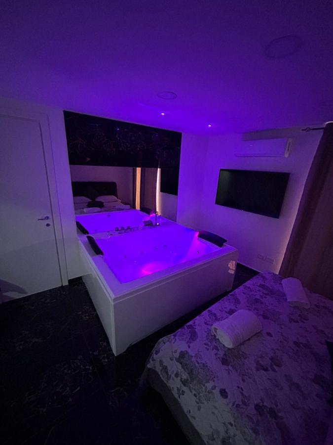 Giovanni Luxury Suites ナポリ エクステリア 写真