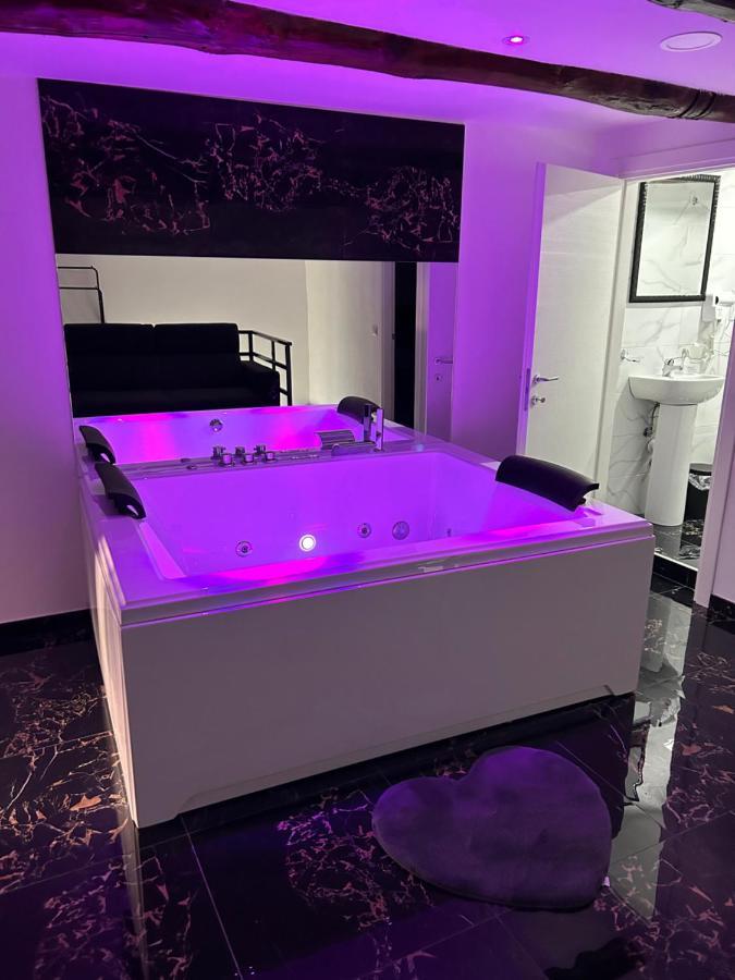 Giovanni Luxury Suites ナポリ エクステリア 写真